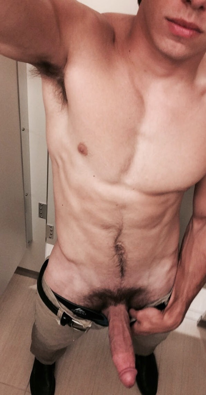 Hung Dudes 111