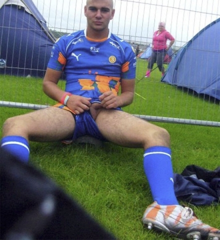 Footballeur homo très exhib sur Nice