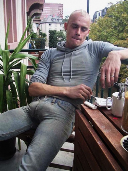 depucelage d un jeune gay les couilles pleine depucelage d un jeune gay les couilles pleine