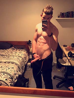 Jeune gay cherche plaisirs sur Montpellier