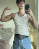 Flex de biceps et autres muscles – 19 ans