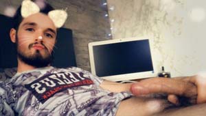 Sexy lapinou barbu 23 ans sur Stains