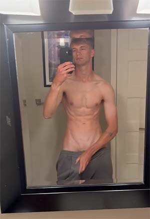 Breton de 26 ans flashe sa teub raide