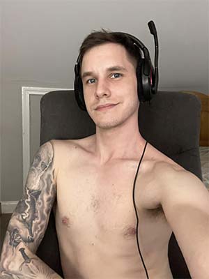 Gaymer de Buzançais 36500 montre sa queue en ligne