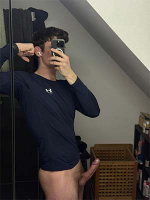 JH gay du 94350 avec teub infatigable